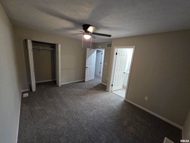 3357 S 3RD Street, Springfield, IL 62703