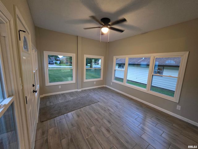 3357 S 3RD Street, Springfield, IL 62703