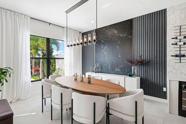 8092 Laurel Falls Drive, Boca Raton, FL 33496