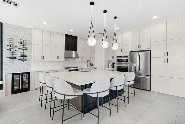 8092 Laurel Falls Drive, Boca Raton, FL 33496