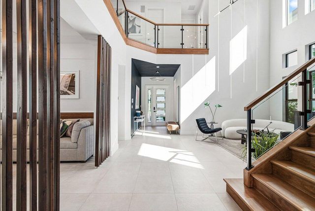 8092 Laurel Falls Drive, Boca Raton, FL 33496