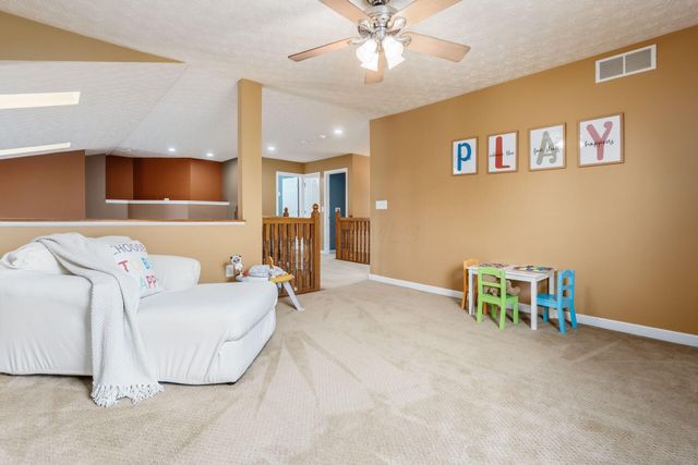 5994 Hampton Corners S, Hilliard, OH 43026