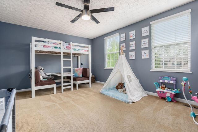 5994 Hampton Corners S, Hilliard, OH 43026