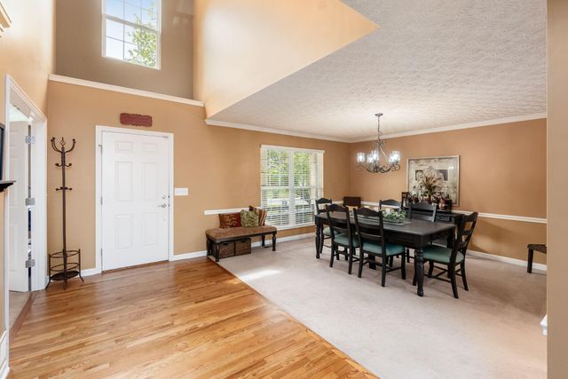 5994 Hampton Corners S, Hilliard, OH 43026
