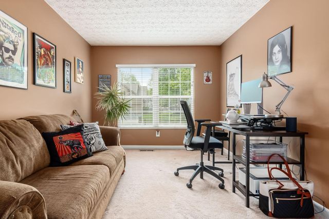 5994 Hampton Corners S, Hilliard, OH 43026