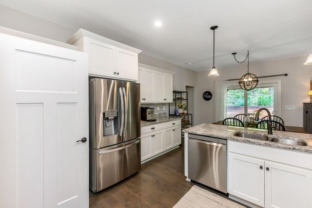 866 Howell Drive, Newark, OH 43055