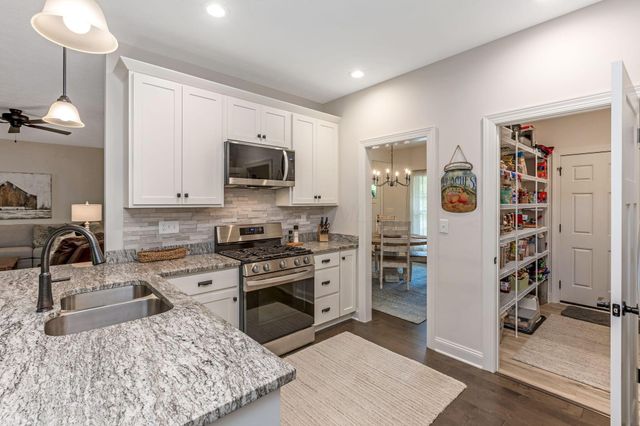 866 Howell Drive, Newark, OH 43055