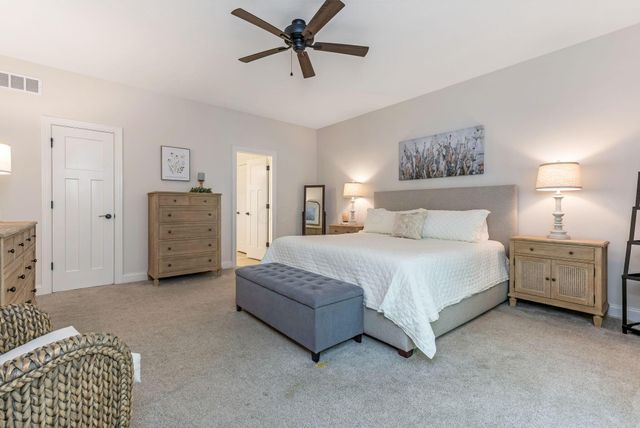 866 Howell Drive, Newark, OH 43055