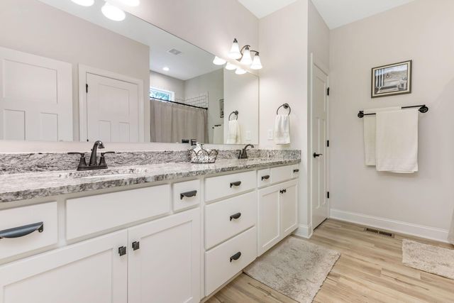 866 Howell Drive, Newark, OH 43055