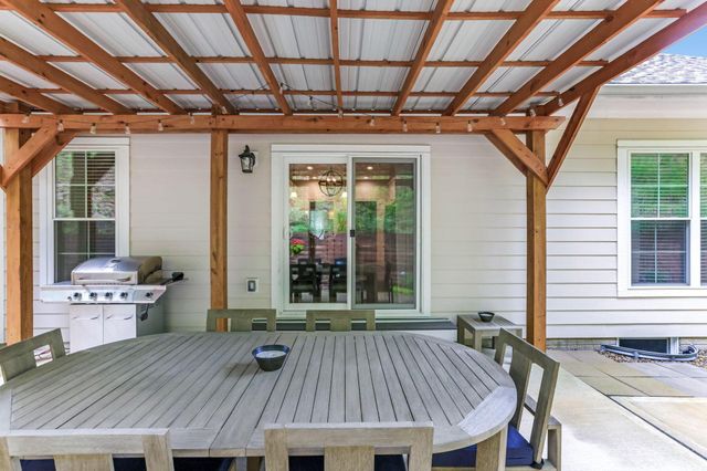 866 Howell Drive, Newark, OH 43055