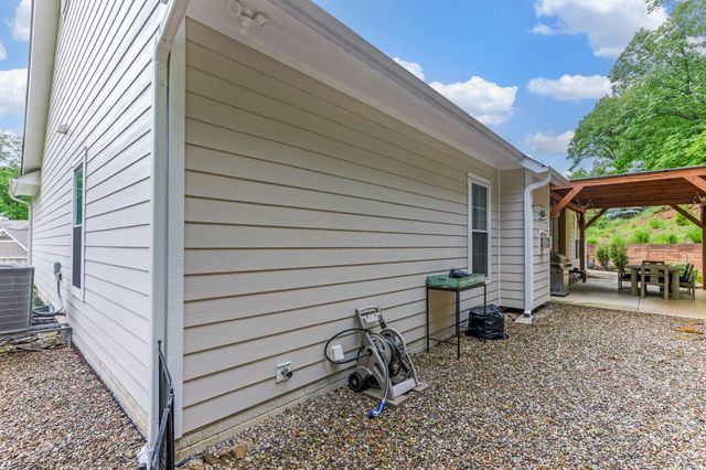 866 Howell Drive, Newark, OH 43055