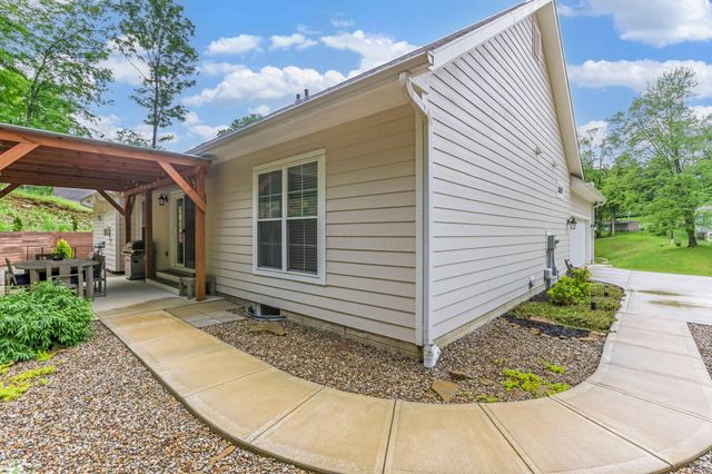 866 Howell Drive, Newark, OH 43055