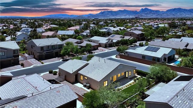 7310 Fresh Harvest Avenue, Las Vegas, NV 89131