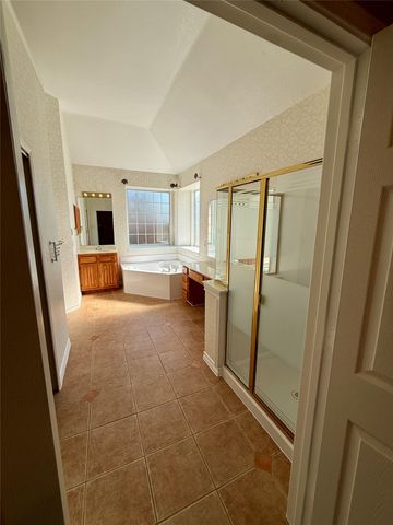 4213 Forestedge Drive, Grand Prairie, TX 75052