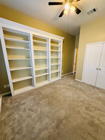 4213 Forestedge Drive, Grand Prairie, TX 75052