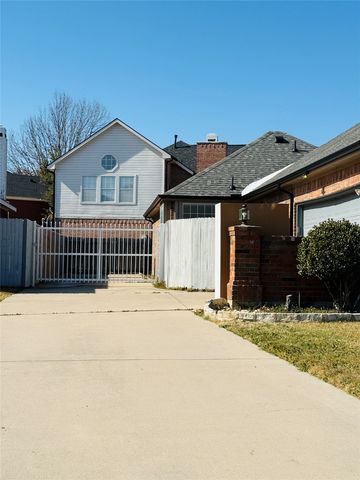 4213 Forestedge Drive, Grand Prairie, TX 75052