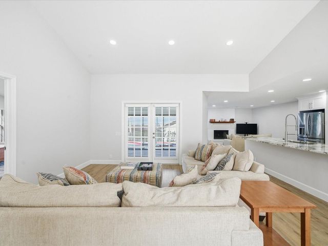 4703 ORANGE GROVE WAY, Palm Harbor, FL 34684