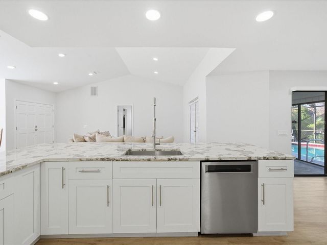 4703 ORANGE GROVE WAY, Palm Harbor, FL 34684