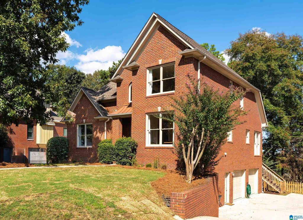 5524 LAKE CYRUS LANE, Hoover, AL 35244