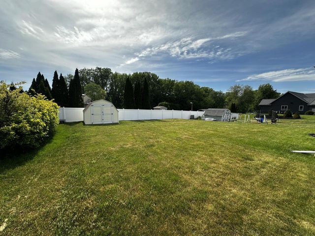 2722 N Taylor DRIVE, Sheboygan, WI 53083