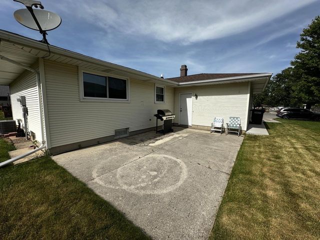 2722 N Taylor DRIVE, Sheboygan, WI 53083