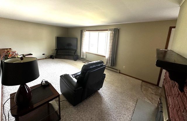 2722 N Taylor DRIVE, Sheboygan, WI 53083
