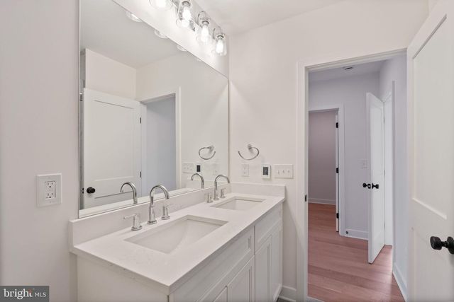 1212 UNION AVE, Baltimore, MD 21211