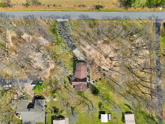 1022 W Young Avenue, Stilwell, OK 74960