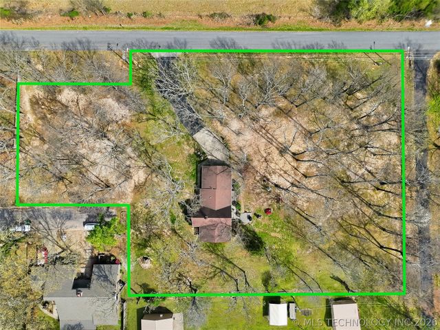 1022 W Young Avenue, Stilwell, OK 74960