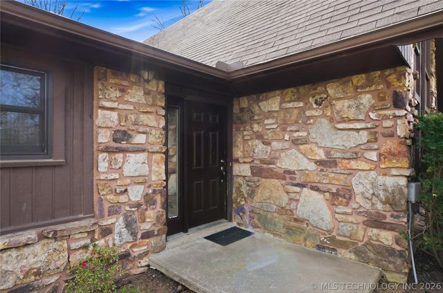 1022 W Young Avenue, Stilwell, OK 74960