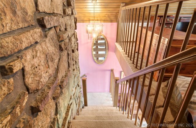 1022 W Young Avenue, Stilwell, OK 74960