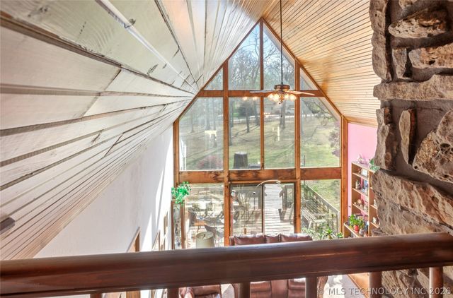 1022 W Young Avenue, Stilwell, OK 74960