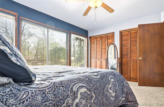 1022 W Young Avenue, Stilwell, OK 74960