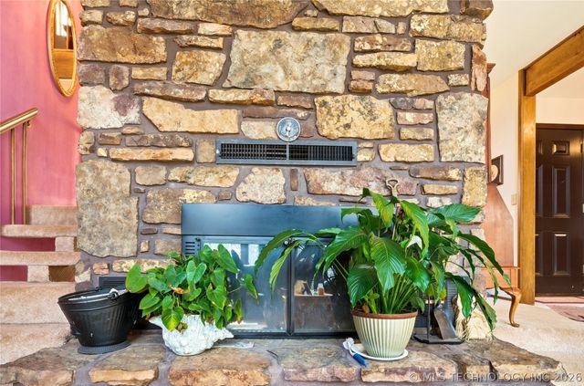 1022 W Young Avenue, Stilwell, OK 74960