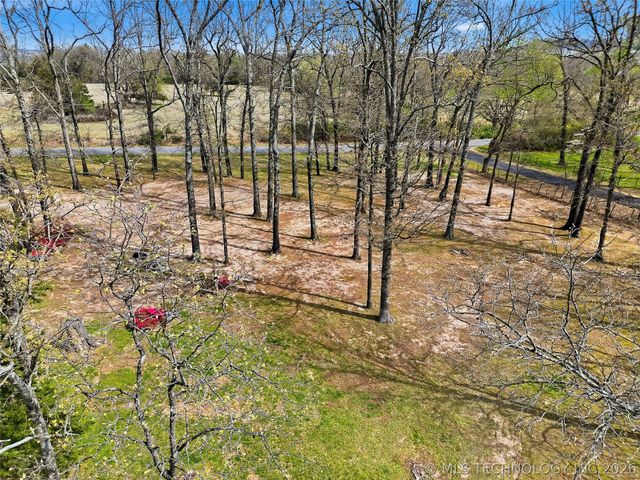 1022 W Young Avenue, Stilwell, OK 74960