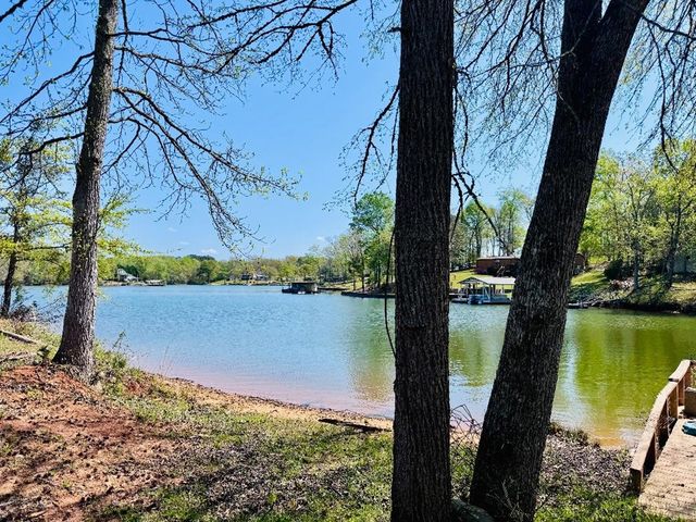 45 Phillips Drive, Iva, SC 29655