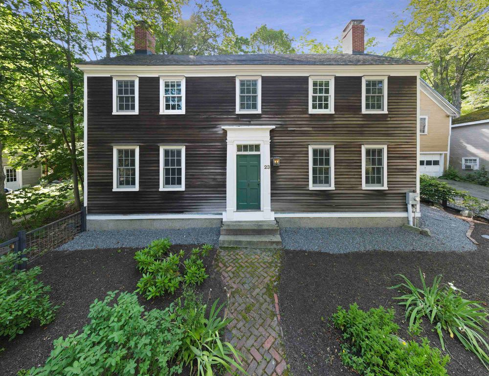 23 Exeter Road, Newmarket, NH 03857