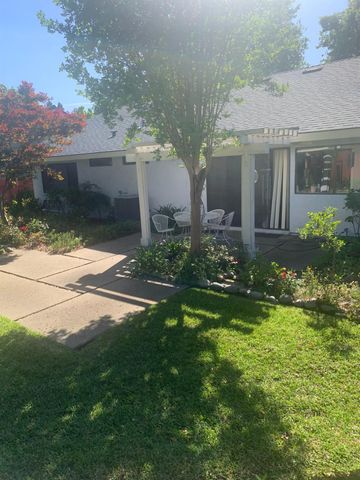 7451 W Desertwind Way, Sacramento, CA 95831