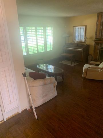 7451 W Desertwind Way, Sacramento, CA 95831