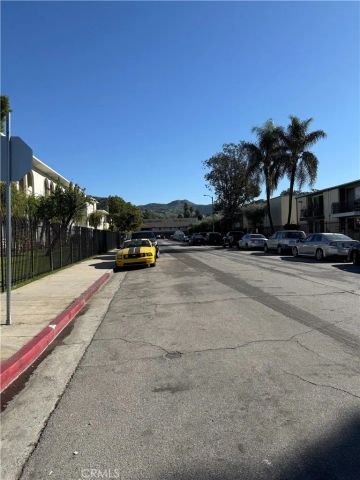 10749 New haven Street, Sun Valley, CA 91352