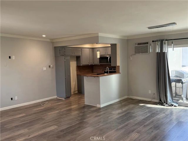 10749 New haven Street, Sun Valley, CA 91352