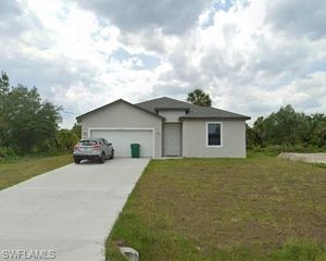 5012 S Peachtree Cir, Labelle, FL 33935
