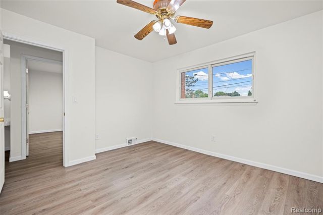 32804 Norwood Drive, Warren, MI 48092