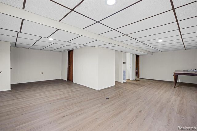 32804 Norwood Drive, Warren, MI 48092