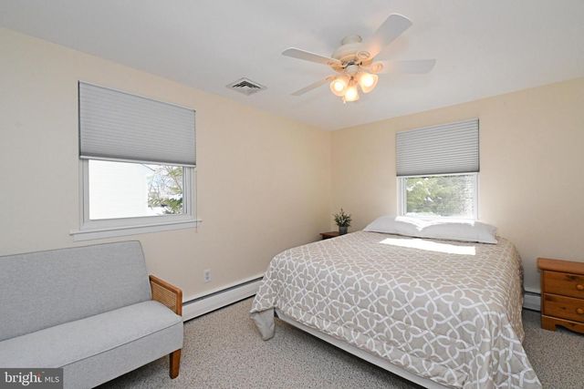 555 SARATOGA RD, King Of Prussia, PA 19406