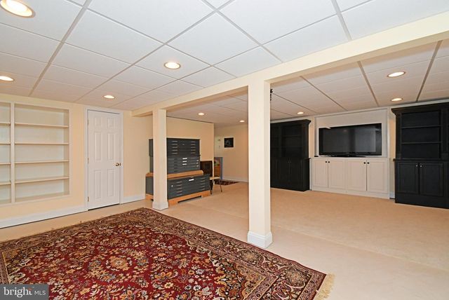 555 SARATOGA RD, King Of Prussia, PA 19406