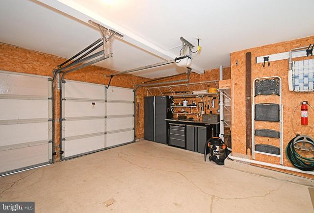 555 SARATOGA RD, King Of Prussia, PA 19406