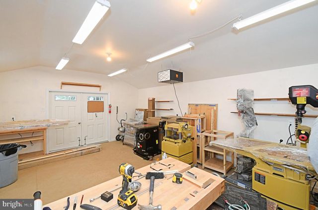 555 SARATOGA RD, King Of Prussia, PA 19406