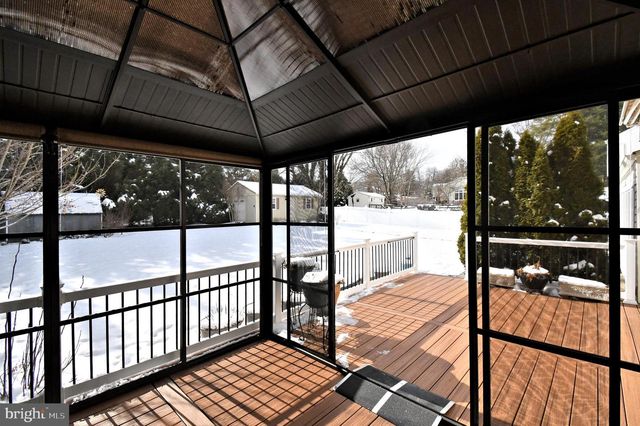 555 SARATOGA RD, King Of Prussia, PA 19406