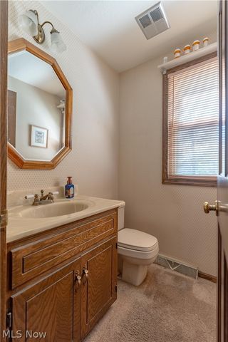 1649 Harmony Lane SW, North Canton, OH 44709